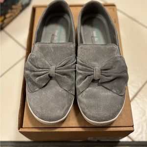 Skechers Bow Casual Flat Loafer Sneaker Size 9.5 Wide